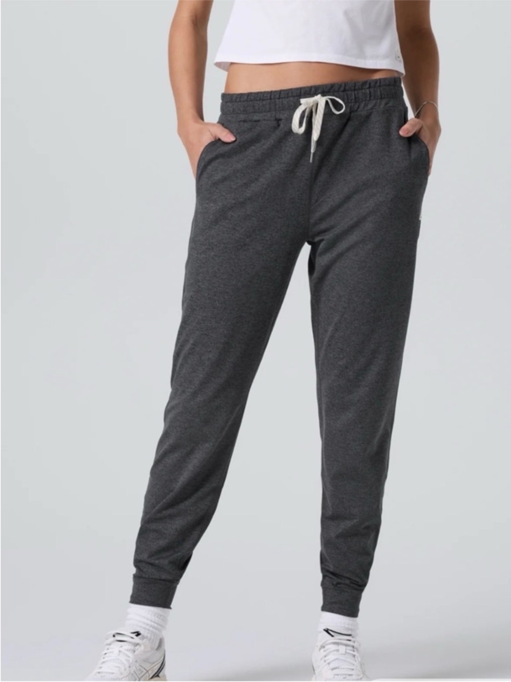 VUORI Womens performance joggers size XL
